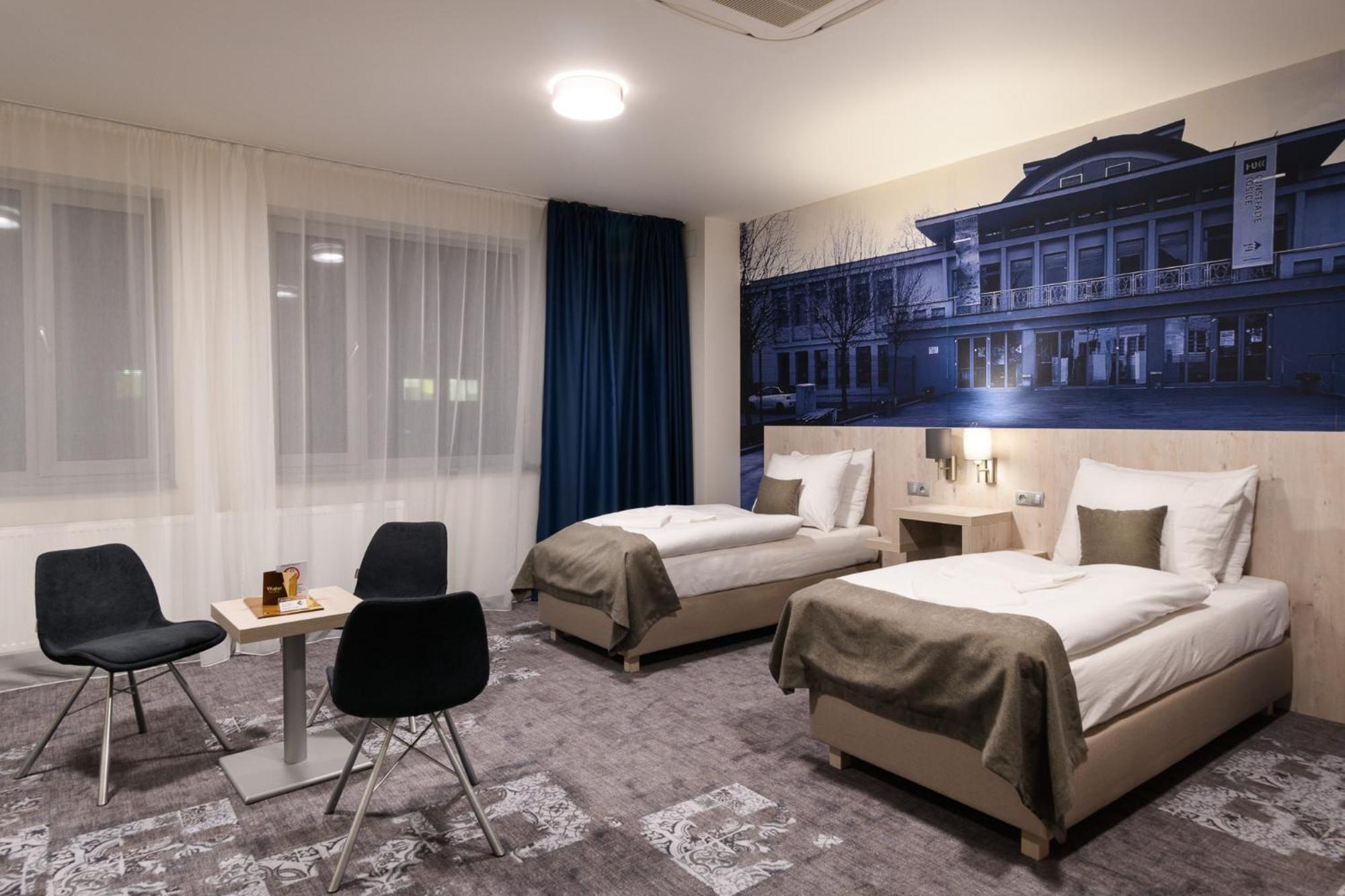 Kosice Hotel Exterior photo